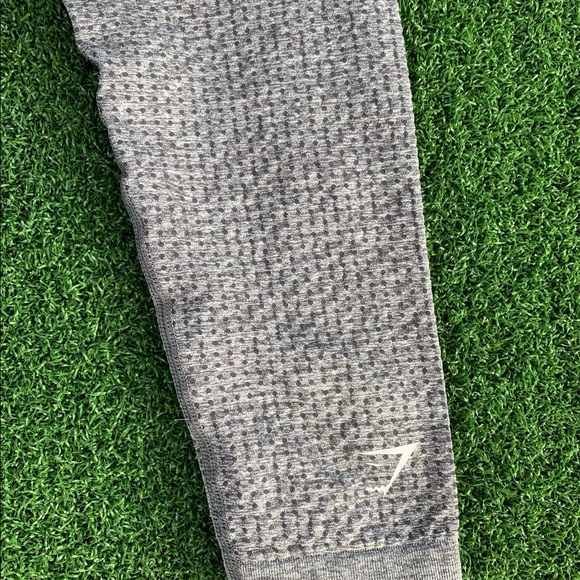 Gray gymshark leggings - Picture 6 of 9